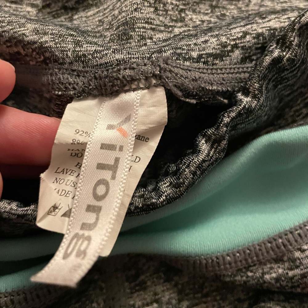 Capri Workout Pants - Picture 3 of 4